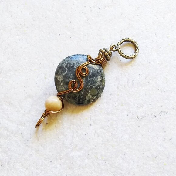 🍂🍁🍃 3/$25! Unique! Handmade Stacked Kambaba Jasper Pendant - Picture 1 of 7